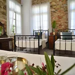 Axilleion Boutique