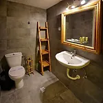 Axilleion Boutique Pensionat 3*