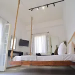 Axilleion Boutique Konukevi 3*