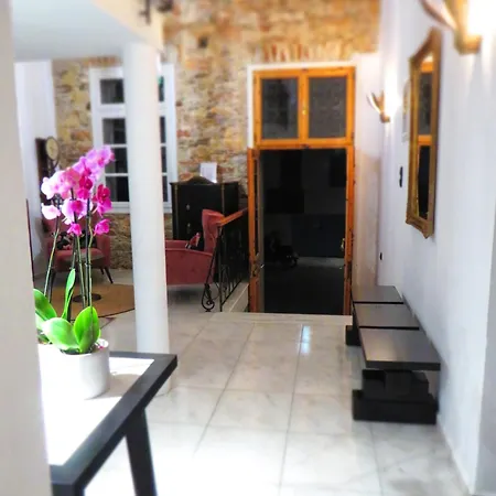 Axilleion Boutique