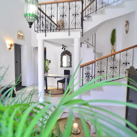 Axilleion Boutique Guest house Ermoupoli