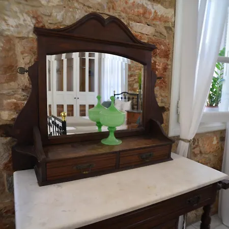 Axilleion Boutique 3* Ermoupoli