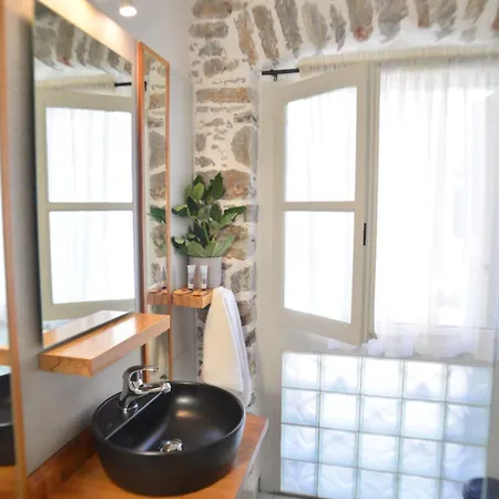 Axilleion Boutique Guest house 3*
